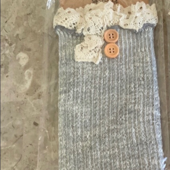 Womens’s light gray crochet trimmed boot cuffs - Picture 1 of 5